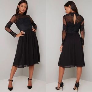 Lace Bodice Sheer Sleeved Midi Dress in Black